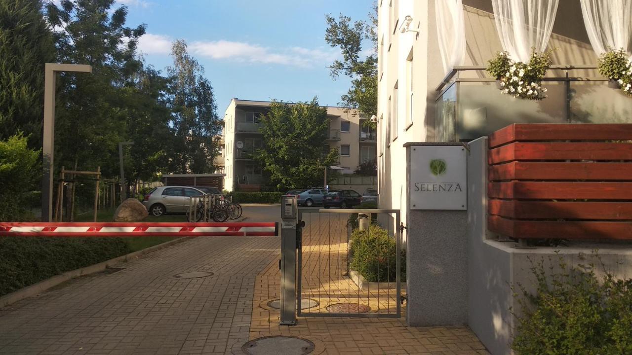 Selenza Apartament By Apartamenty Na Dni Wrocław Exteriör bild